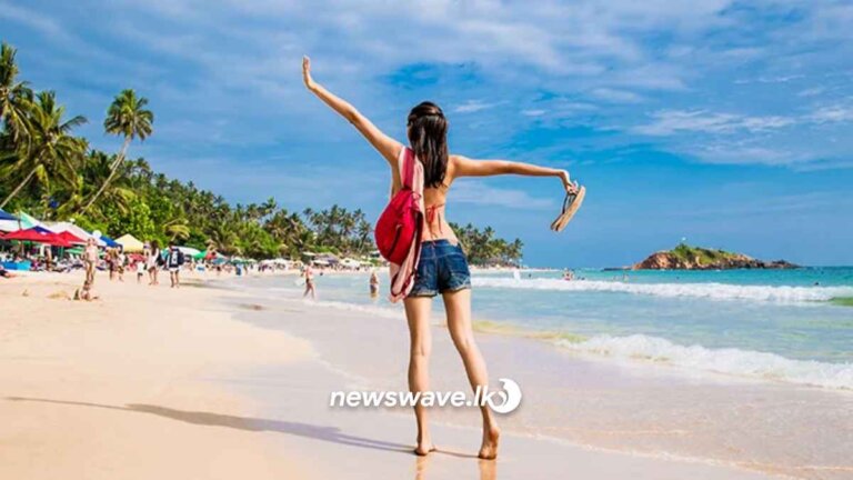 සංචාරකයන්ගේ පැමිණීම 15 ලක්ෂය පනී