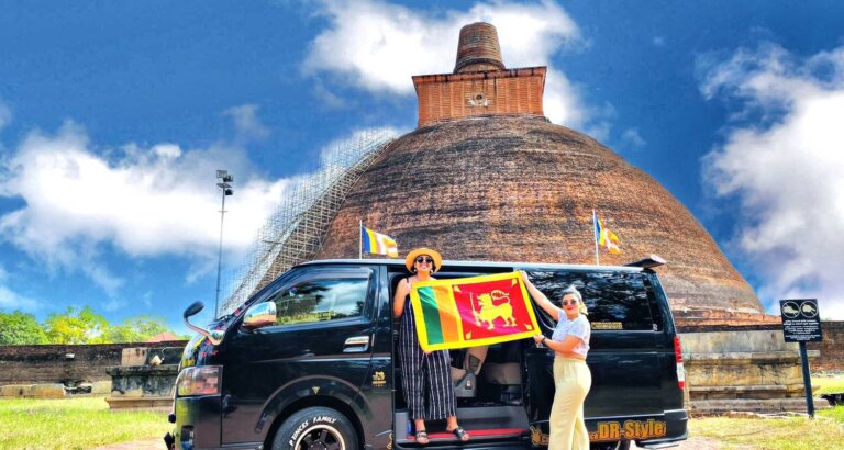ජනතාවට නැති වාහන සංචාරකයන් වෙනුවෙන් ගෙන්වන්න අවසර