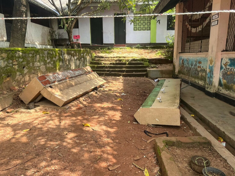 පාසලක වූ මාරක අනතුර ගැන අධ්යාපන බලධාරීන්ගෙන් වාර්තාවක් කැඳවයි පාසලක වූ මාරක අනතුර ගැන අධ්යාපන බලධාරීන්ගෙන් වාර්තාවක් කැඳවයි