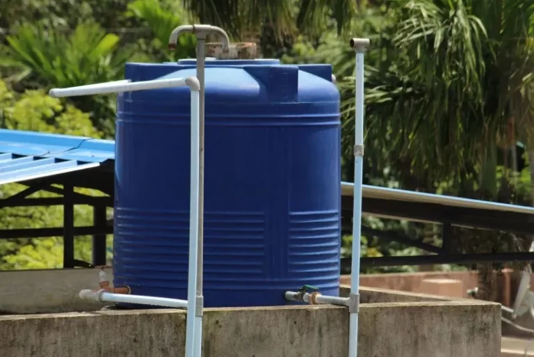 ජල ටැංකියෙන් ආ මාරයා දැරිවියක් බිලිගනී